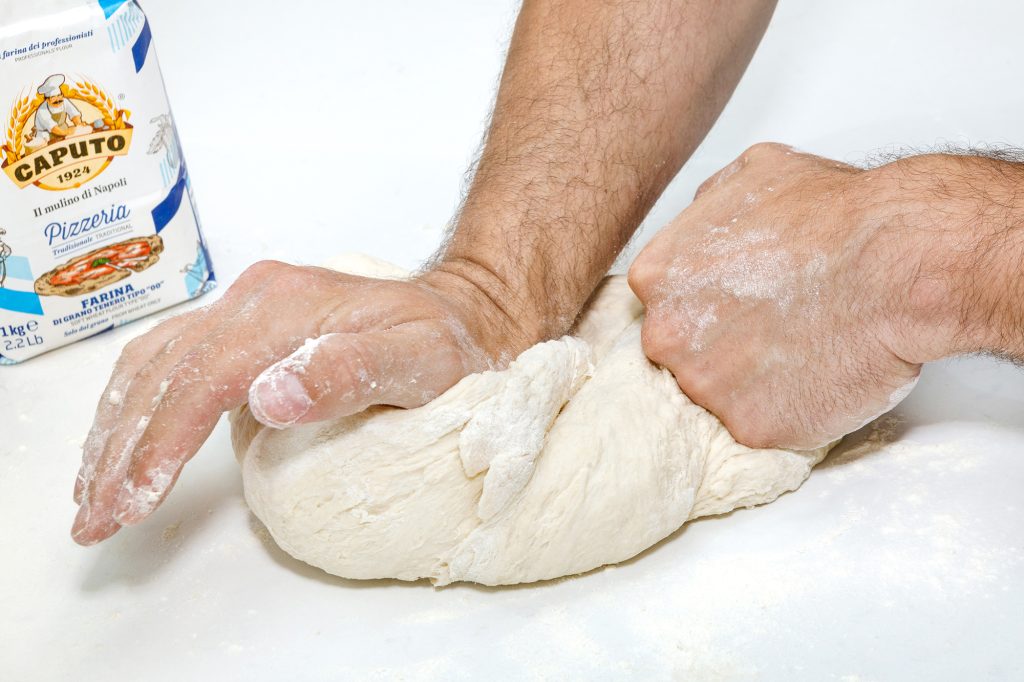 How to make neapolitan pizza dough